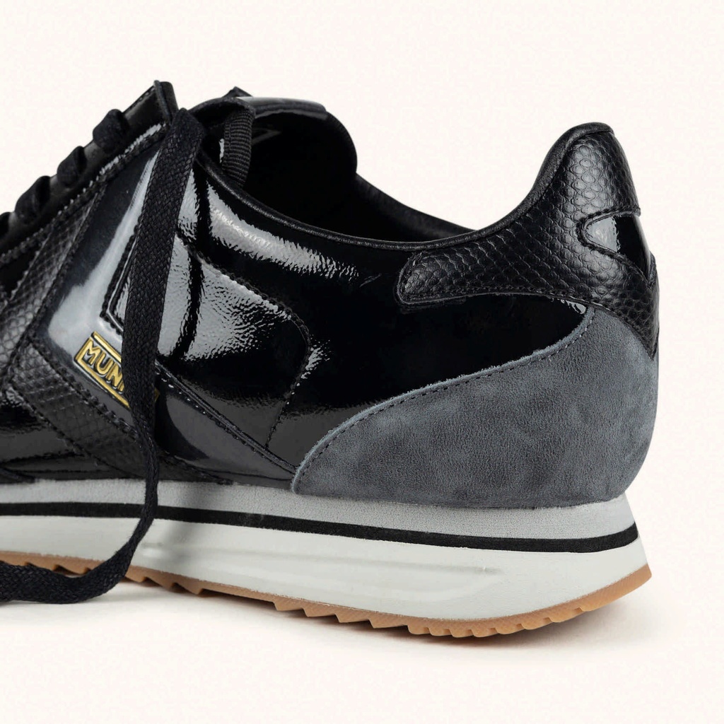 MUNICH SAPPORO 207 Black and Gold Retro Street Sneakers with Snakeskin details (3)