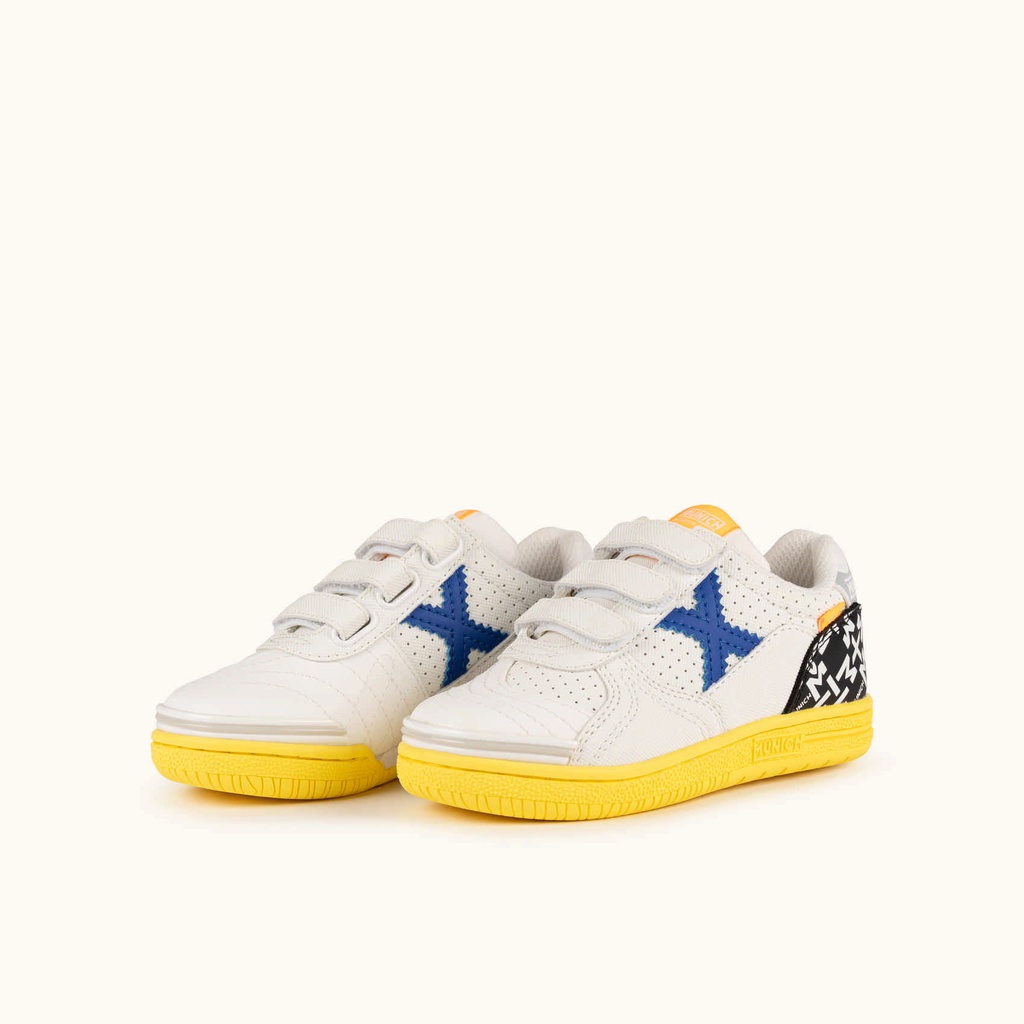 MUNICH G-3 KID VCO 463 Junior Indoor Football Shoes White and Blue (6)