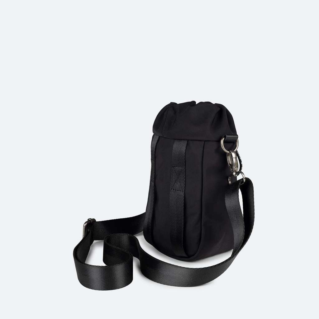 RECYCLED X 2.0 CROSBODY SLIM BLACK (3)