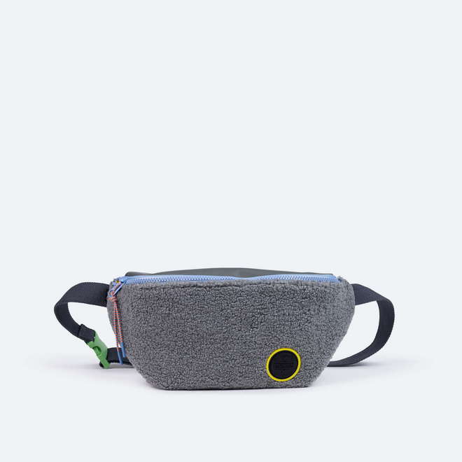 DEEP FW24 FANNYPACK AQUA (1)
