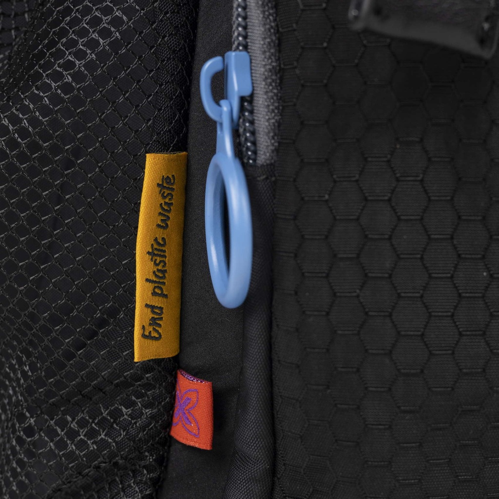 RECYCLED X 3.0 BACKPACK C/BLACK (4)