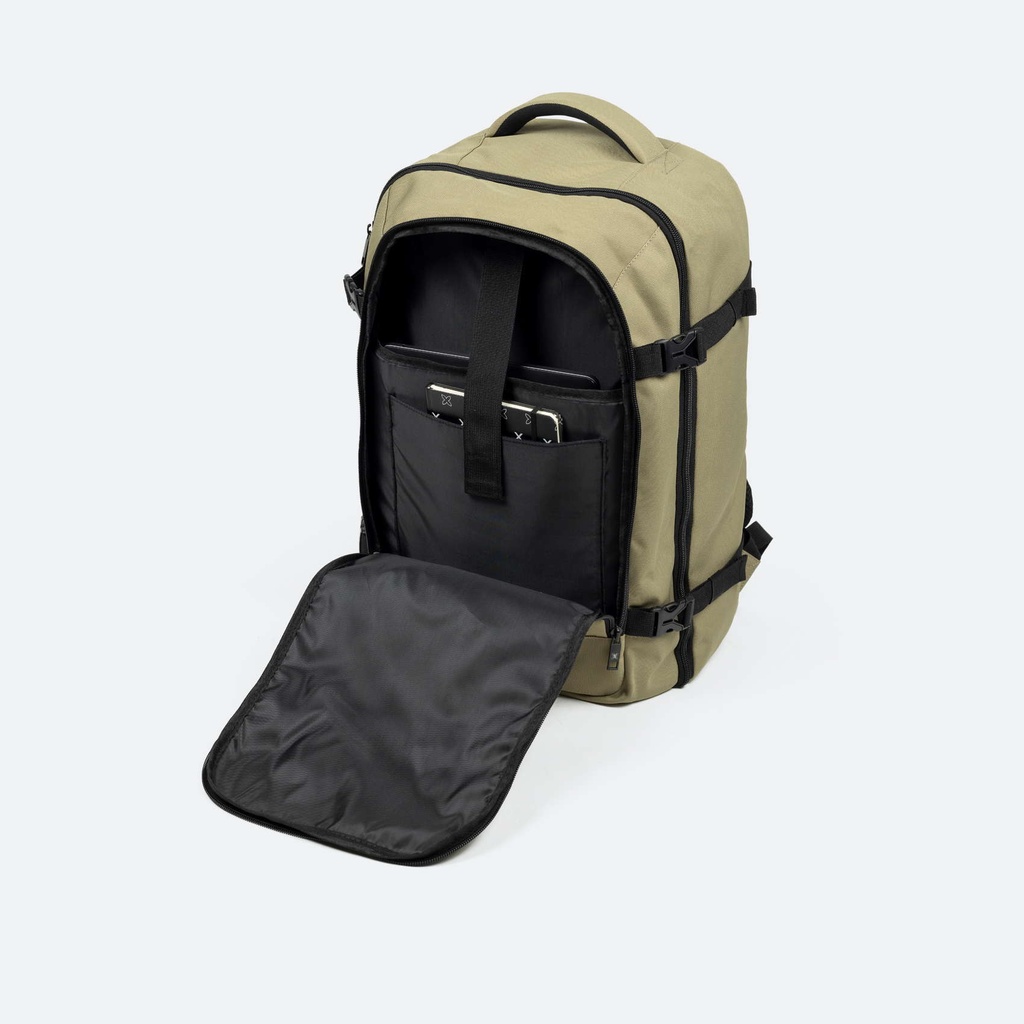 Mochila beige de poliÃ©ster reciclado MUNICH GATE X-39 BACKPACK CABIN (5)