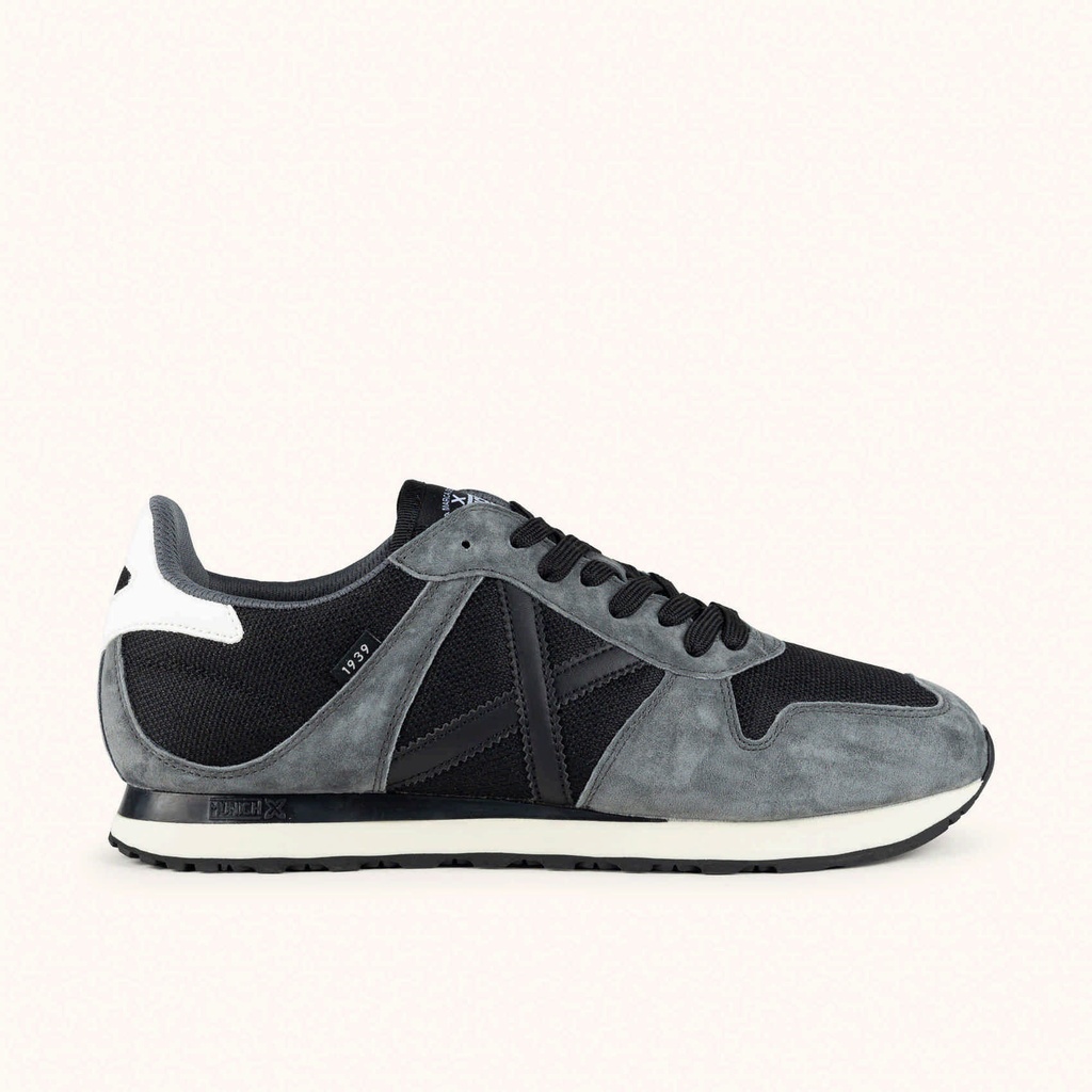 [8445648785841-39] MUNICH MASSANA CLASSIC MAN 619 Retro Running Sneakers Grey and Black with White details (39)