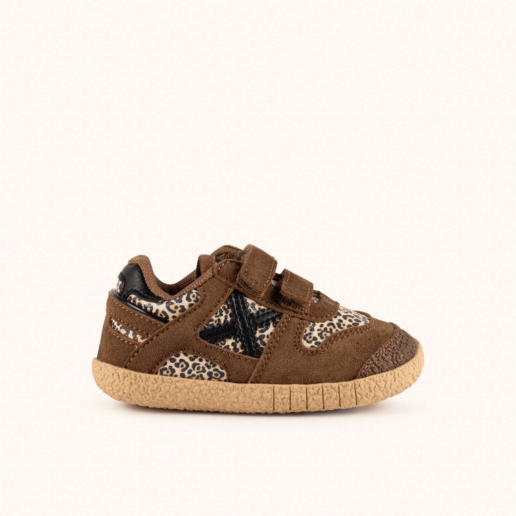[8445648773817-18] MUNICH BABY GOAL W 34 Kids Barefoot classic and flat sneakers Brown with Leopard Print and Double Velcro (18)