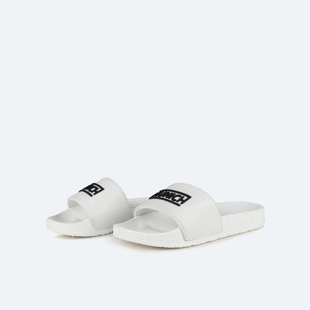 Zapatillas clÃ¡sicas y planas de verano en color blanco y logo munich negro MUNICH FLAT SLIDER 42