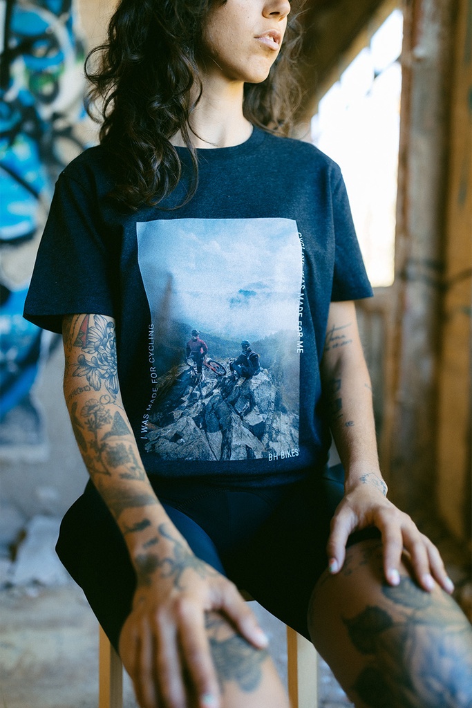 CAMISETA DAILY SHOT (Seleccione talla M L)